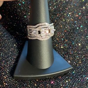 Size 9 triple band ring